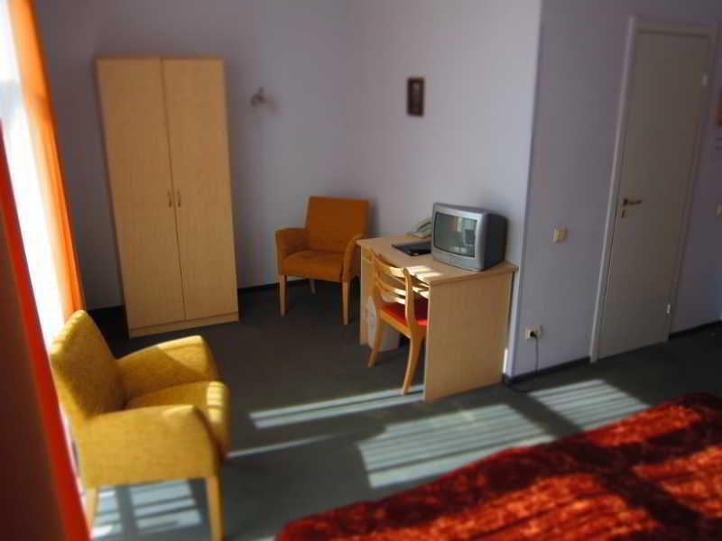 Hotel Vilmaja Riga Luaran gambar