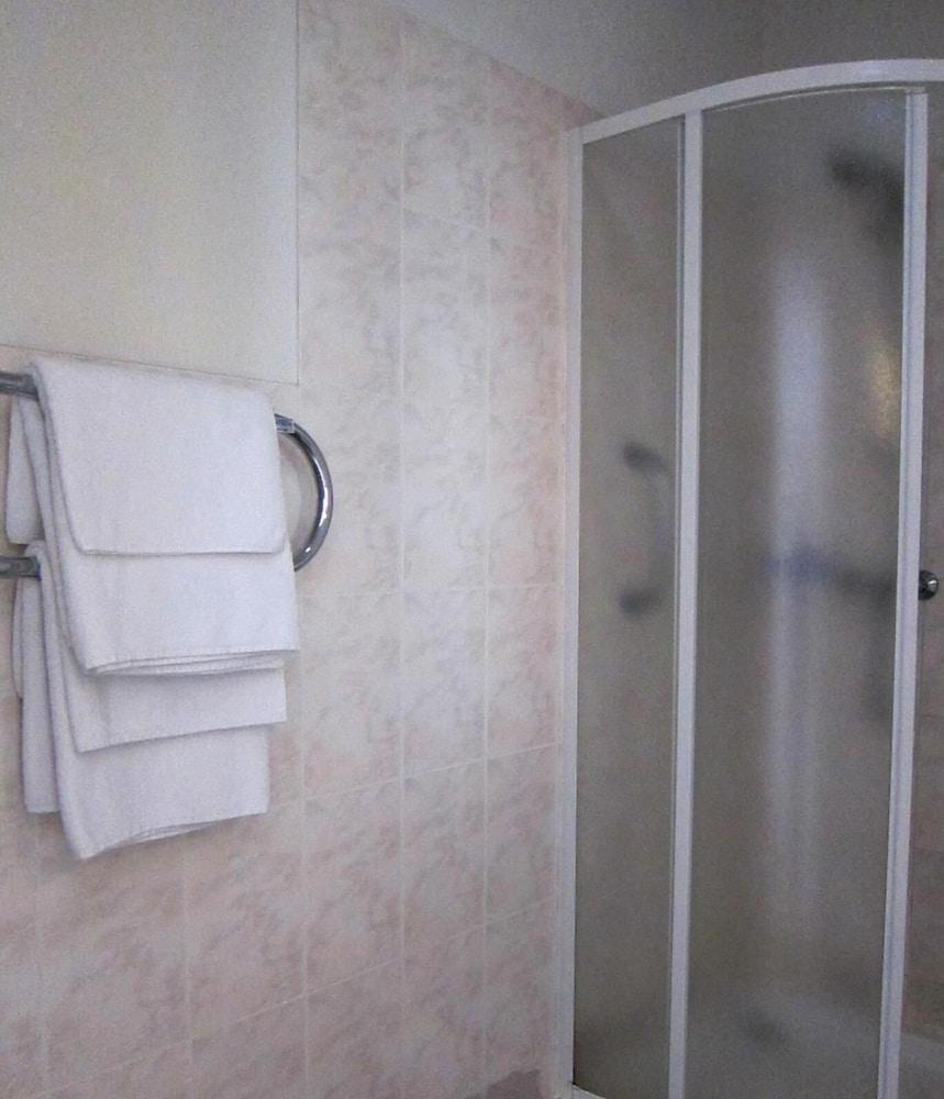 Hotel Vilmaja Riga Luaran gambar